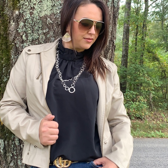 Please fiollow is on IG,TikTok FB and Twitter - Picture 13 of 13